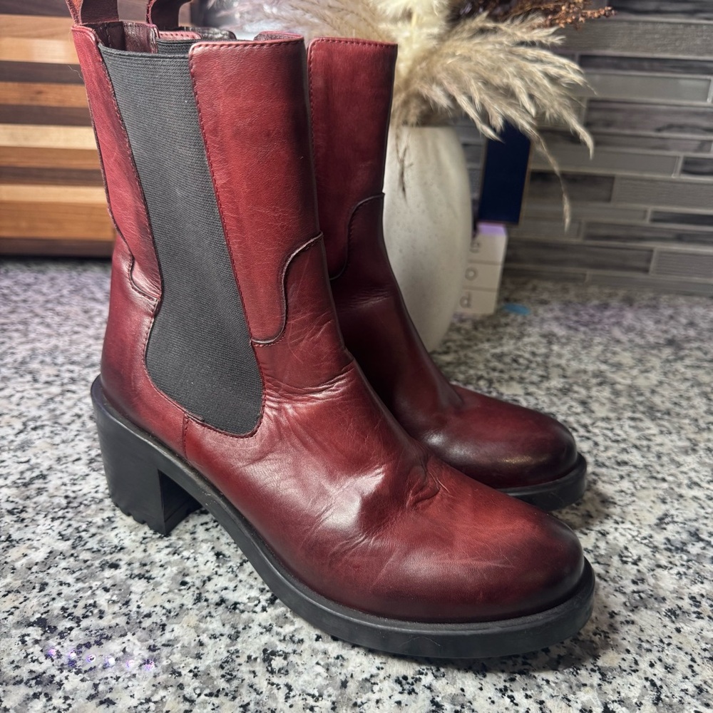 Emanuele Crasto | Women's Italian Leather Heeled Chelsea Boots Size EU 39 US 8.5 - Picture 2 of 15